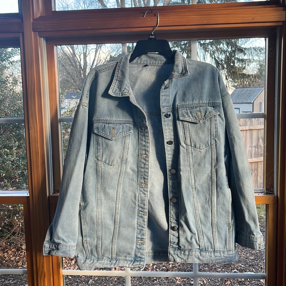 Light denim baggy jacket